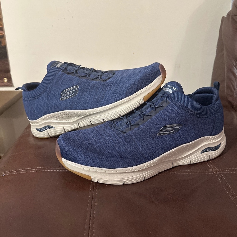 Skechers arch fit